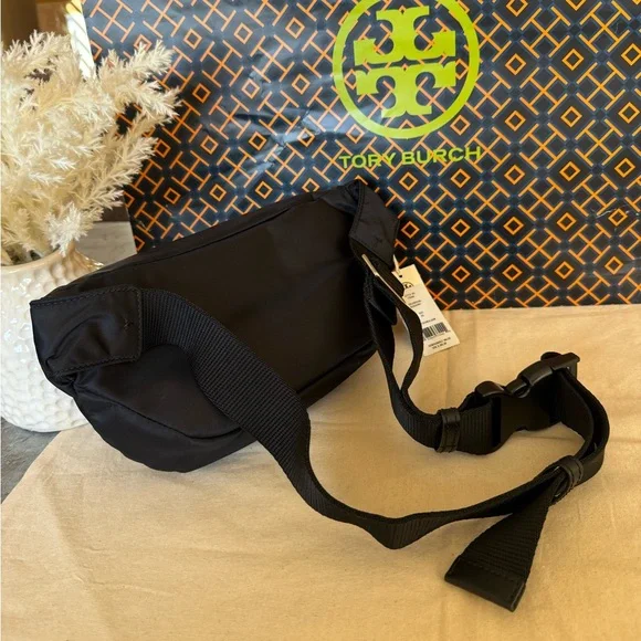 Tory Burch Nylon Belt Bag Fanny Pack 170436 in Black Lightweight NWT - Picture 4 of 12